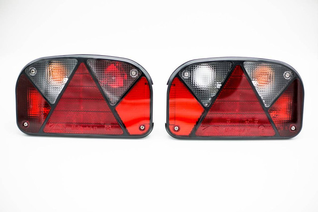 Aspöck Multipoint 2 links & rechts mit RFS Rückleuchten PKW-Anhänger Aspöck Multipoint 2 links & rechts mit RFS Rückleuchten PKW-Anhänger